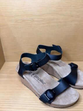 BIRKENSTOCK Papillio Soley Ring-Buckle Wedge Sandals Black. US 8 , EU 39. New